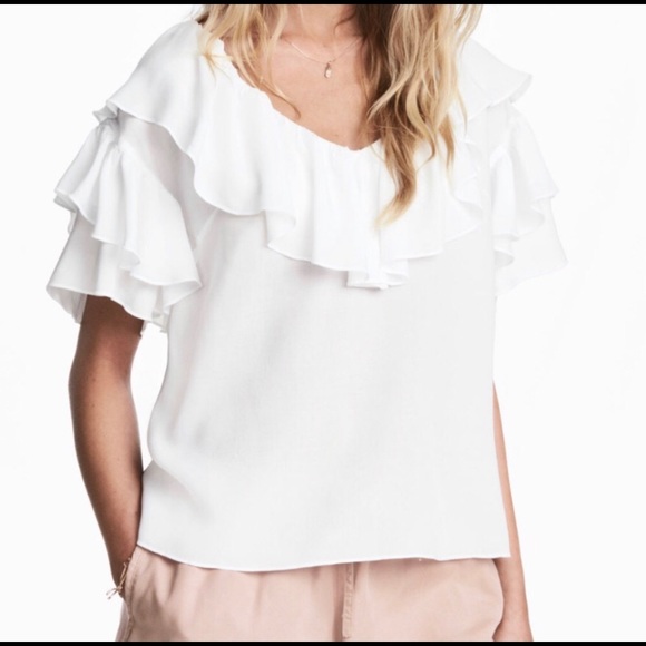 H&M L.O.G.G. Plus Size Ruffled White Top - Picture 1 of 5